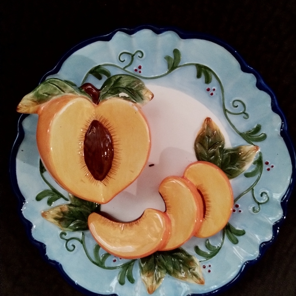 Peaches 3D Hand Painted Decorative Plate